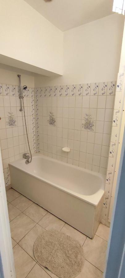 Hypercentre Grand Appartement Lumineux 3 Chambres Parking Agen Zewnętrze zdjęcie